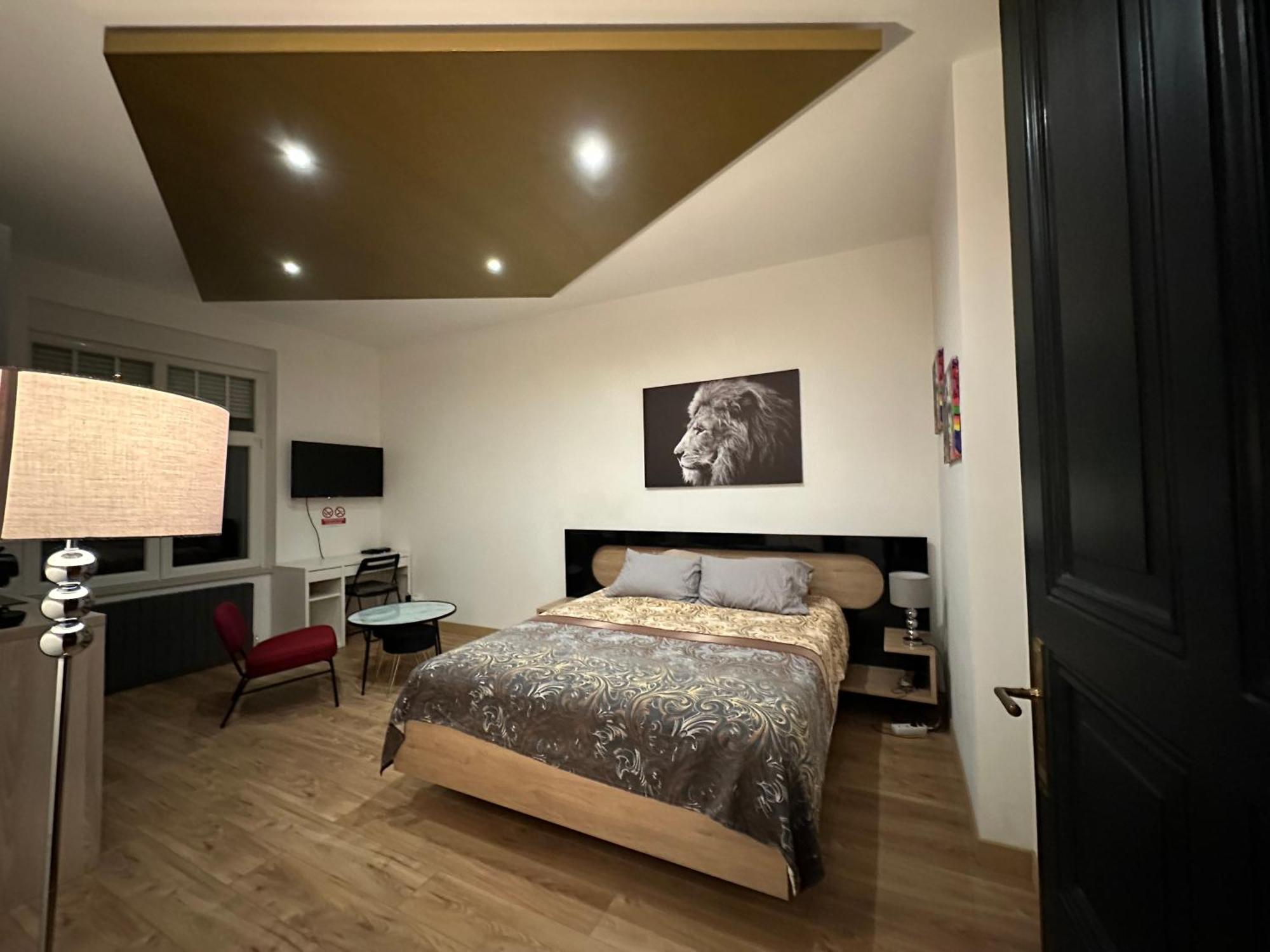 Serenity Bed Palace 2 Metz Gare 외부 사진